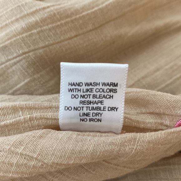 Aratta Silent Journey embroidered floral kimono robe - Picture 9 of 12